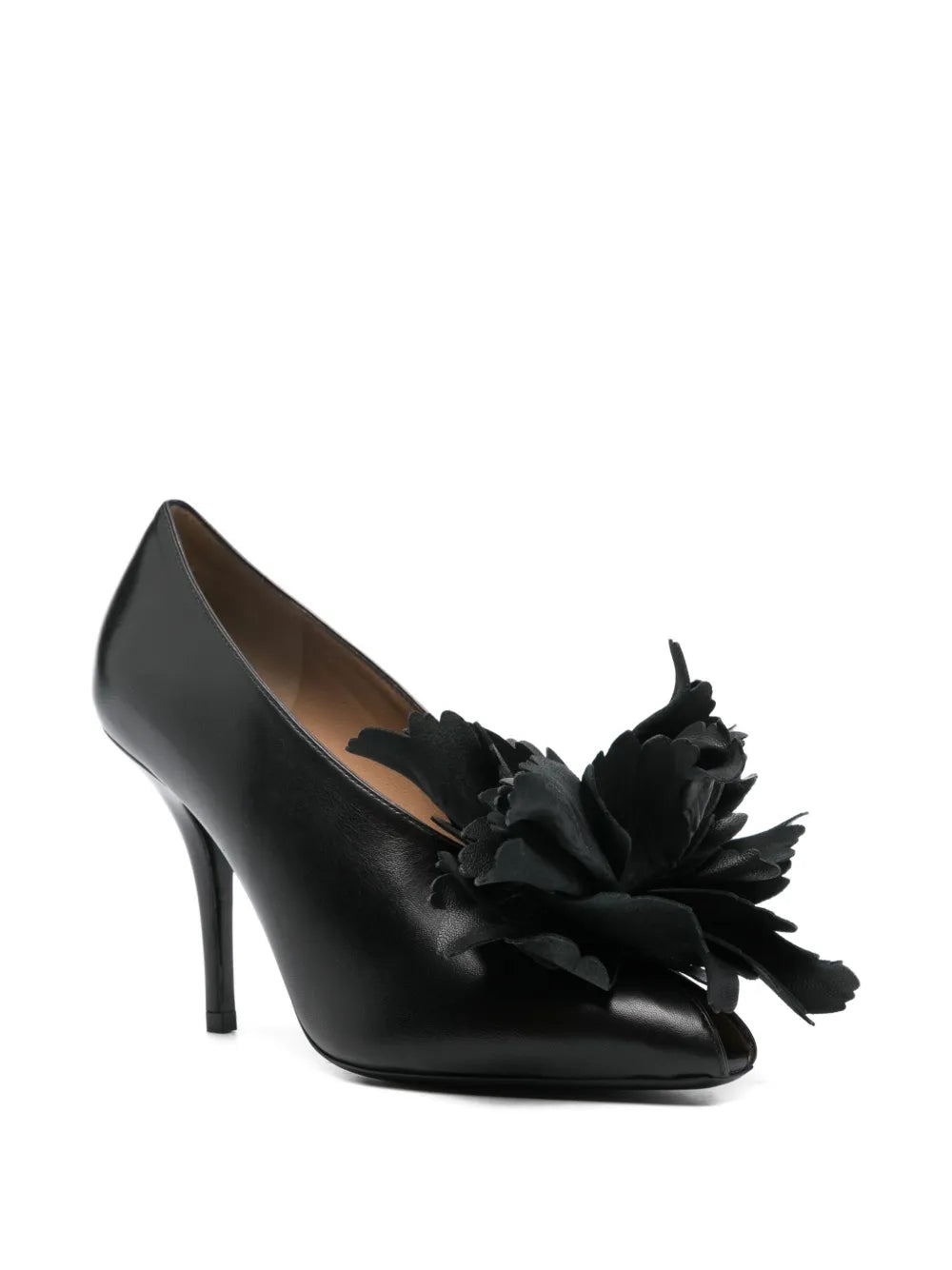 Flower-embellished pumps