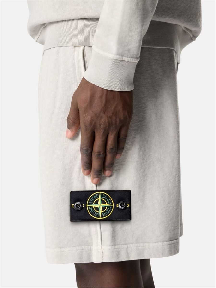 Loose-wide-leg-fit jogger shorts with pockets-STONE ISLAND-Verso