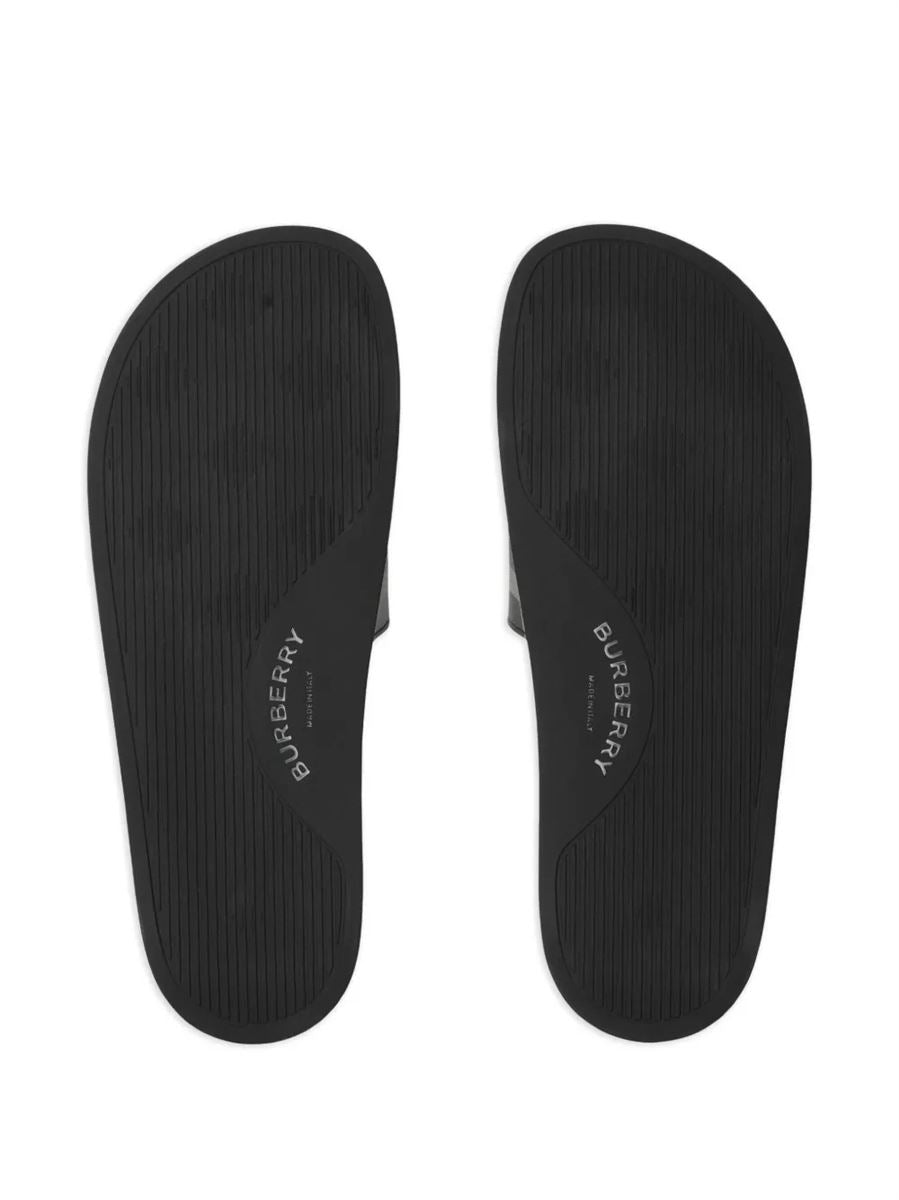 Check slides-BURBERRY-Verso