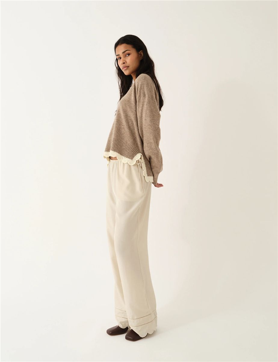 Como crochet v-neck beige melange-THE GARMENT-Verso