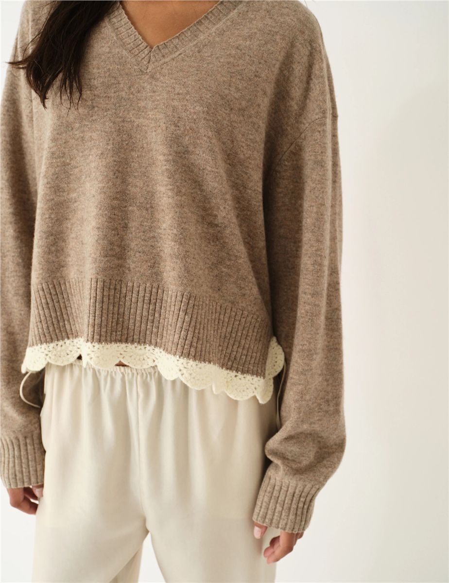 Como crochet v-neck beige melange-THE GARMENT-Verso