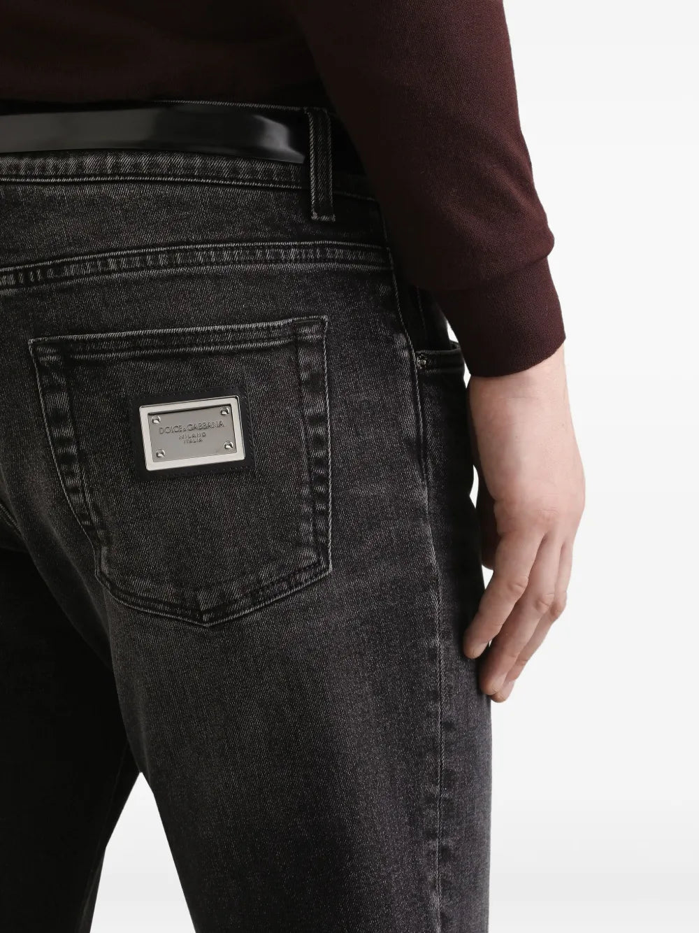 Logo-plaque faded jeans