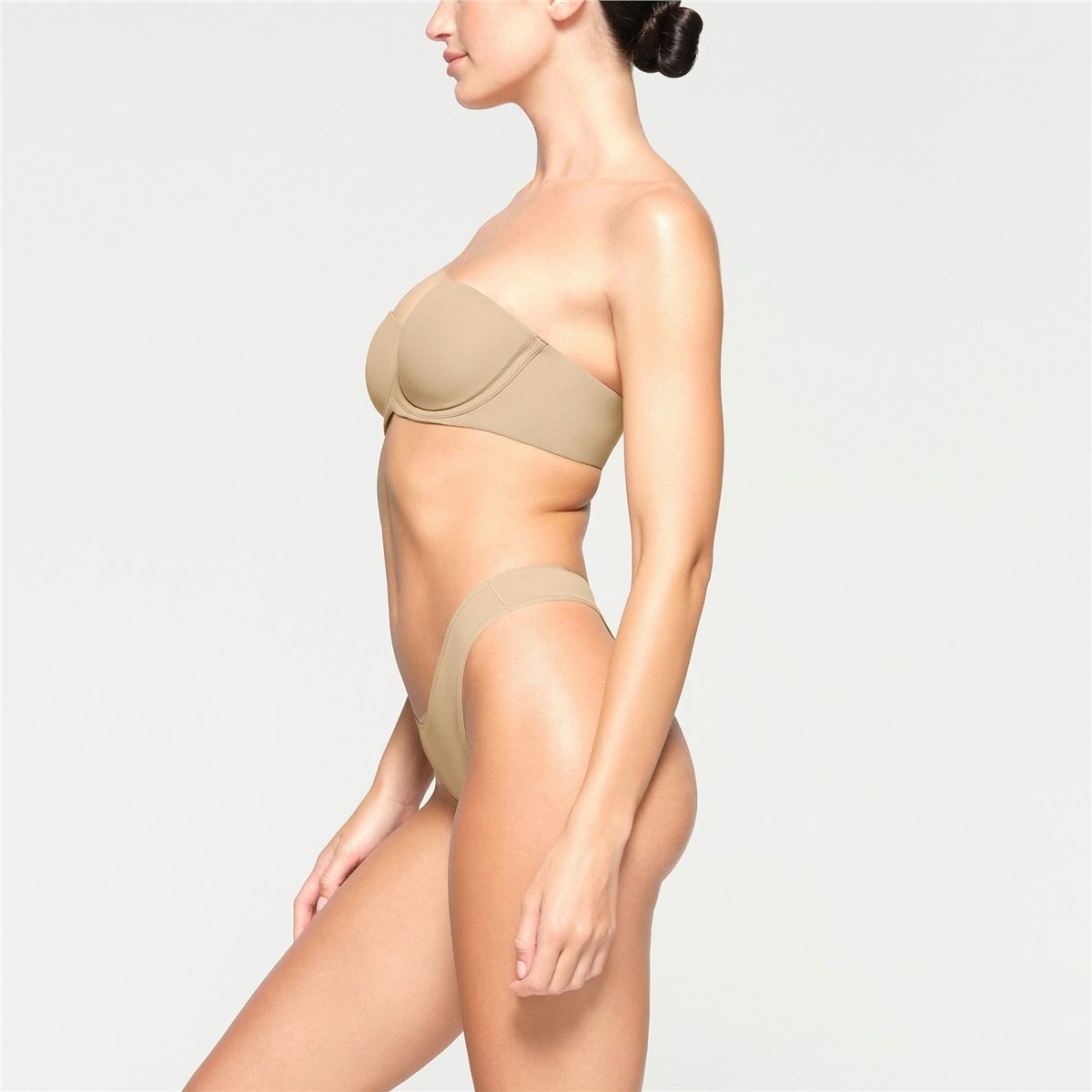 Fits Everybody Strapless Bra-SKIMS-Verso