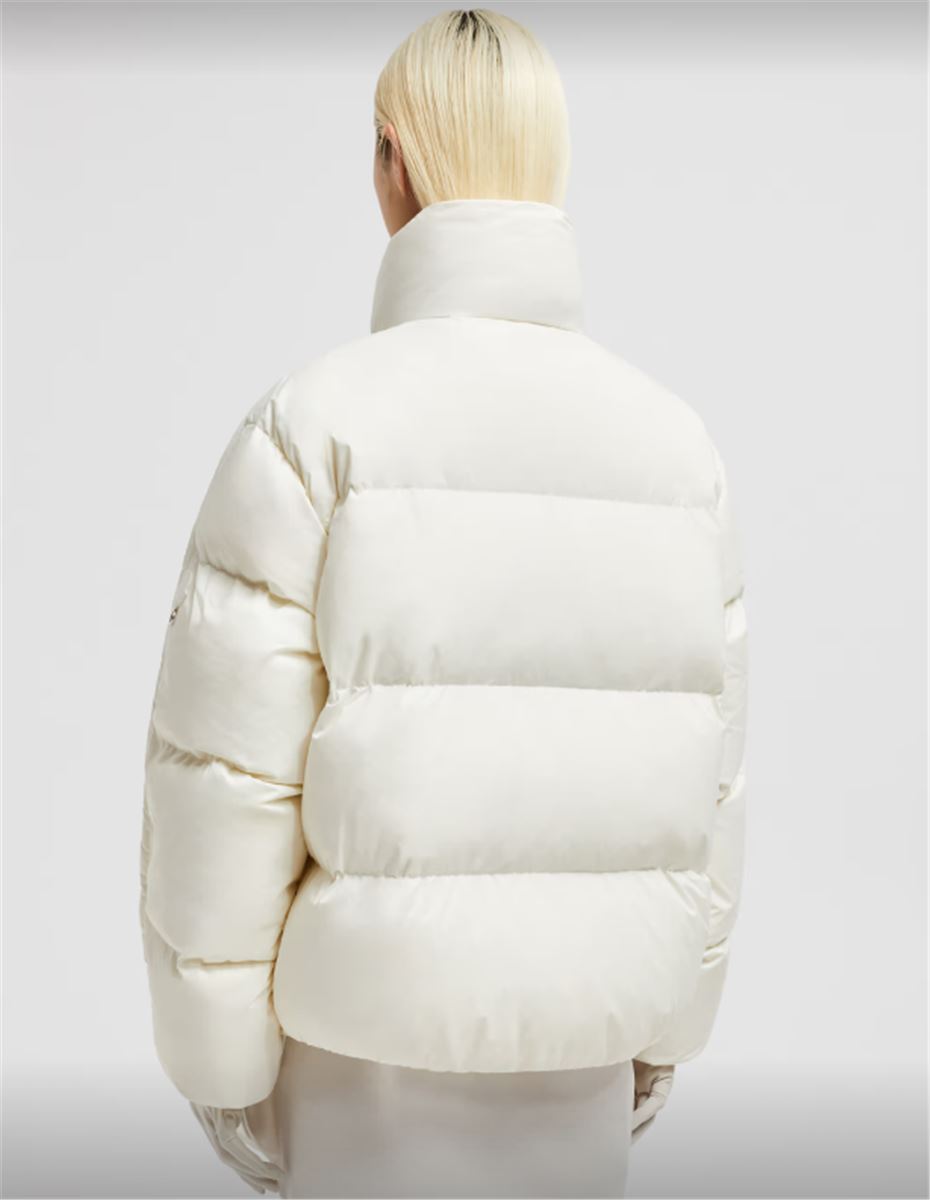 MONCLER X WILLOW SMITH JAYEL SHORT DOWN JACKET -  MONCLER -  Verso