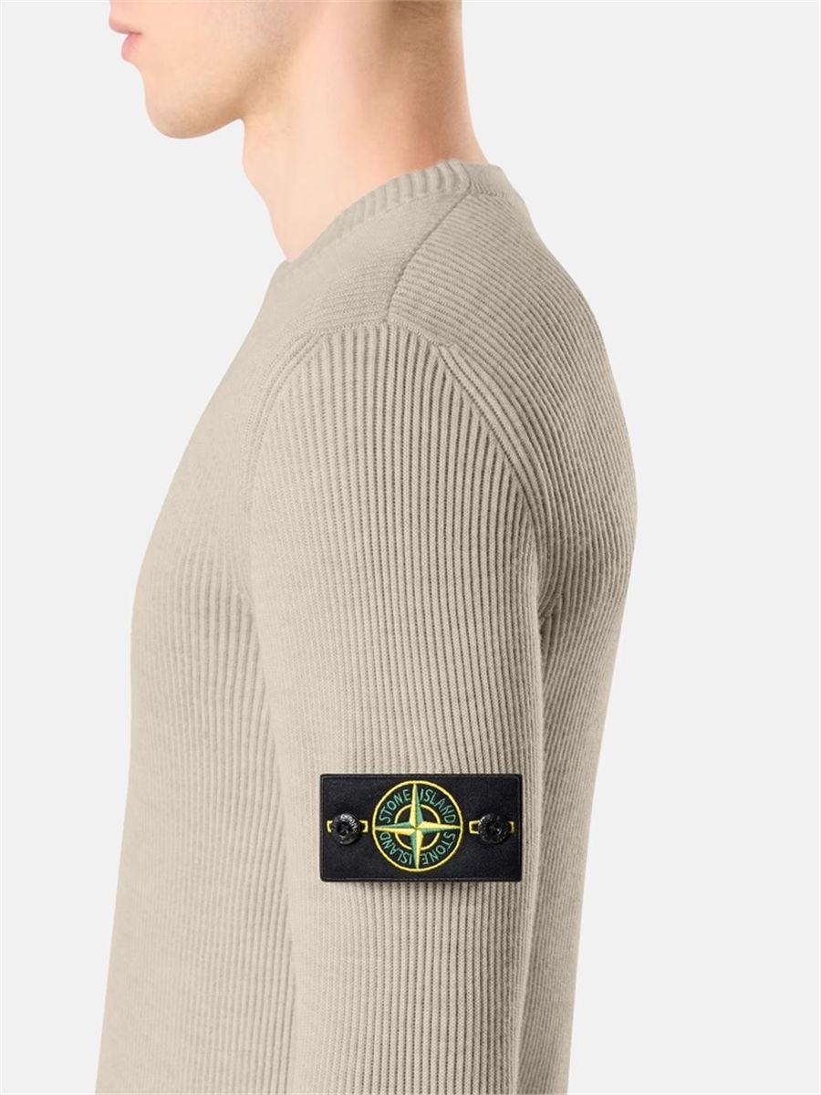 Regular-fit crewneck jumper with fine-ribbed trims