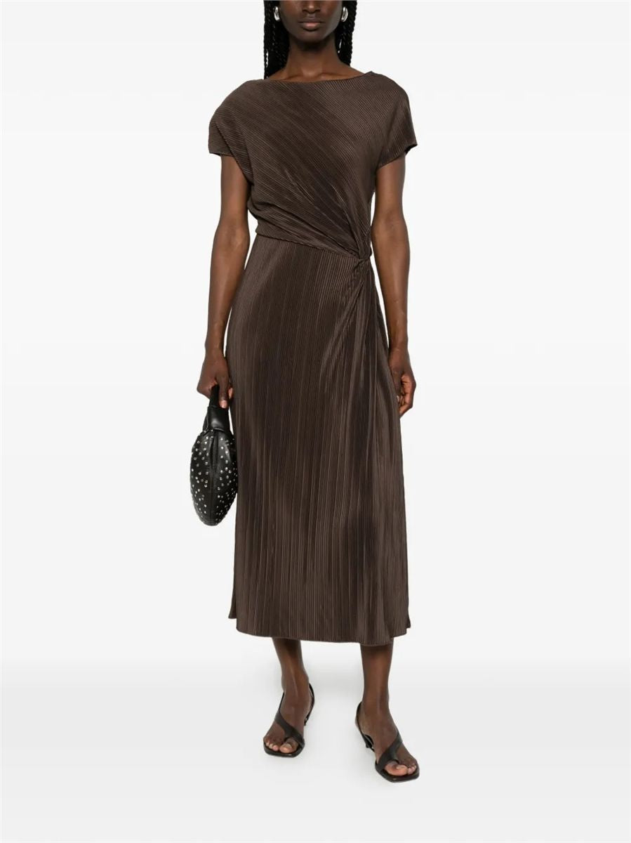 Diagonal pleated twist-waist dress-VINCE-Verso