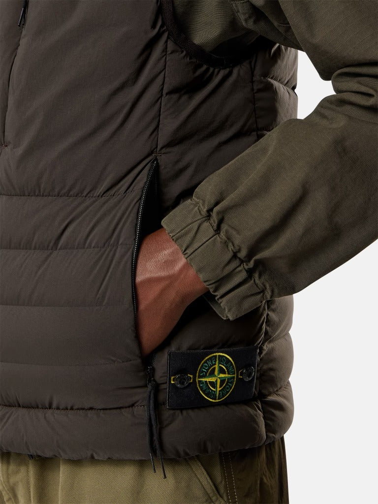 Down vest with anti-drop finish-STONE ISLAND-Verso