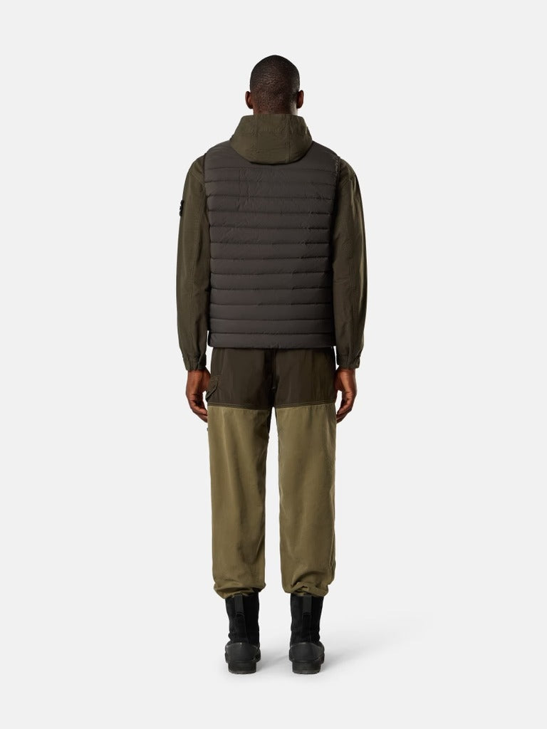 Down vest with anti-drop finish-STONE ISLAND-Verso