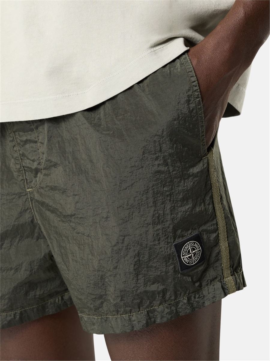 Drawstring-fastening shorts-STONE ISLAND-Verso