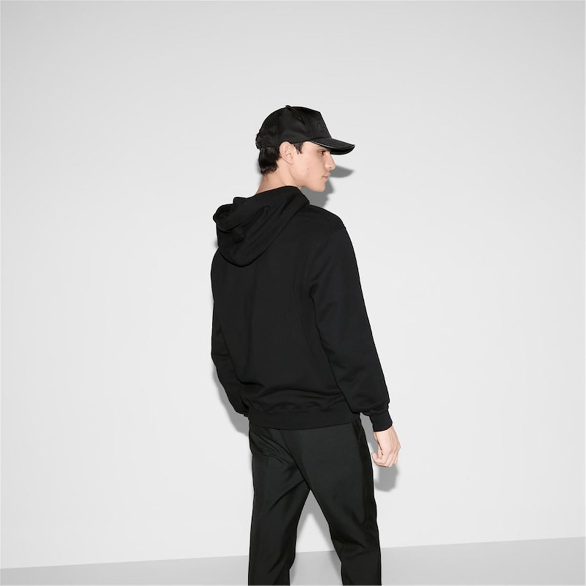 EMBROIDERED COTTON JERSEY HOODED SWEATSHIRT -  GUCCI -  Verso