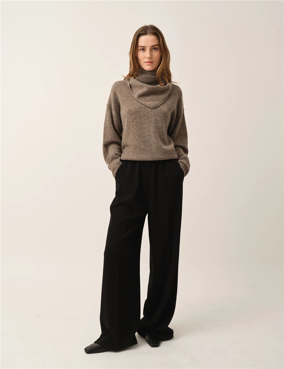 Volmer back knit mushroom-THE GARMENT-Verso