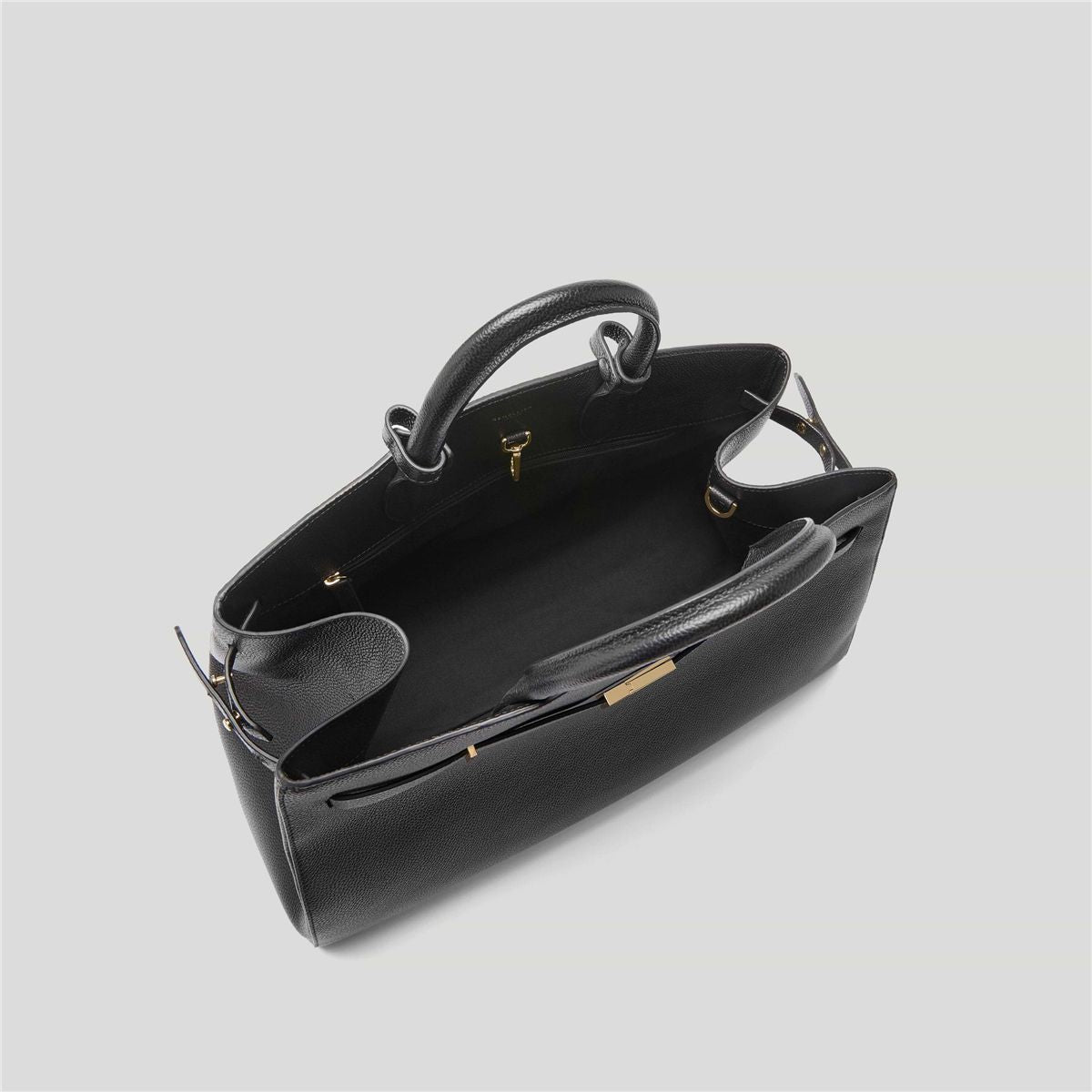 The hudson-DEMELLIER LONDON-Verso