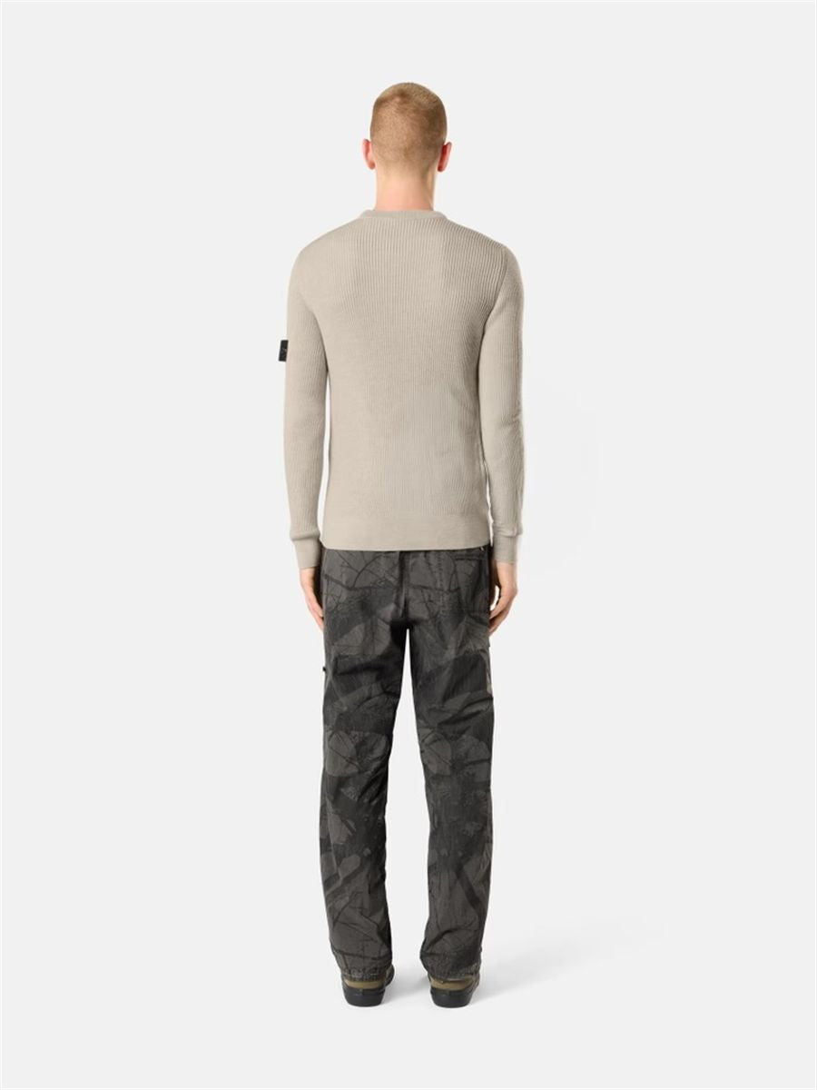 Regular-fit crewneck jumper with fine-ribbed trims