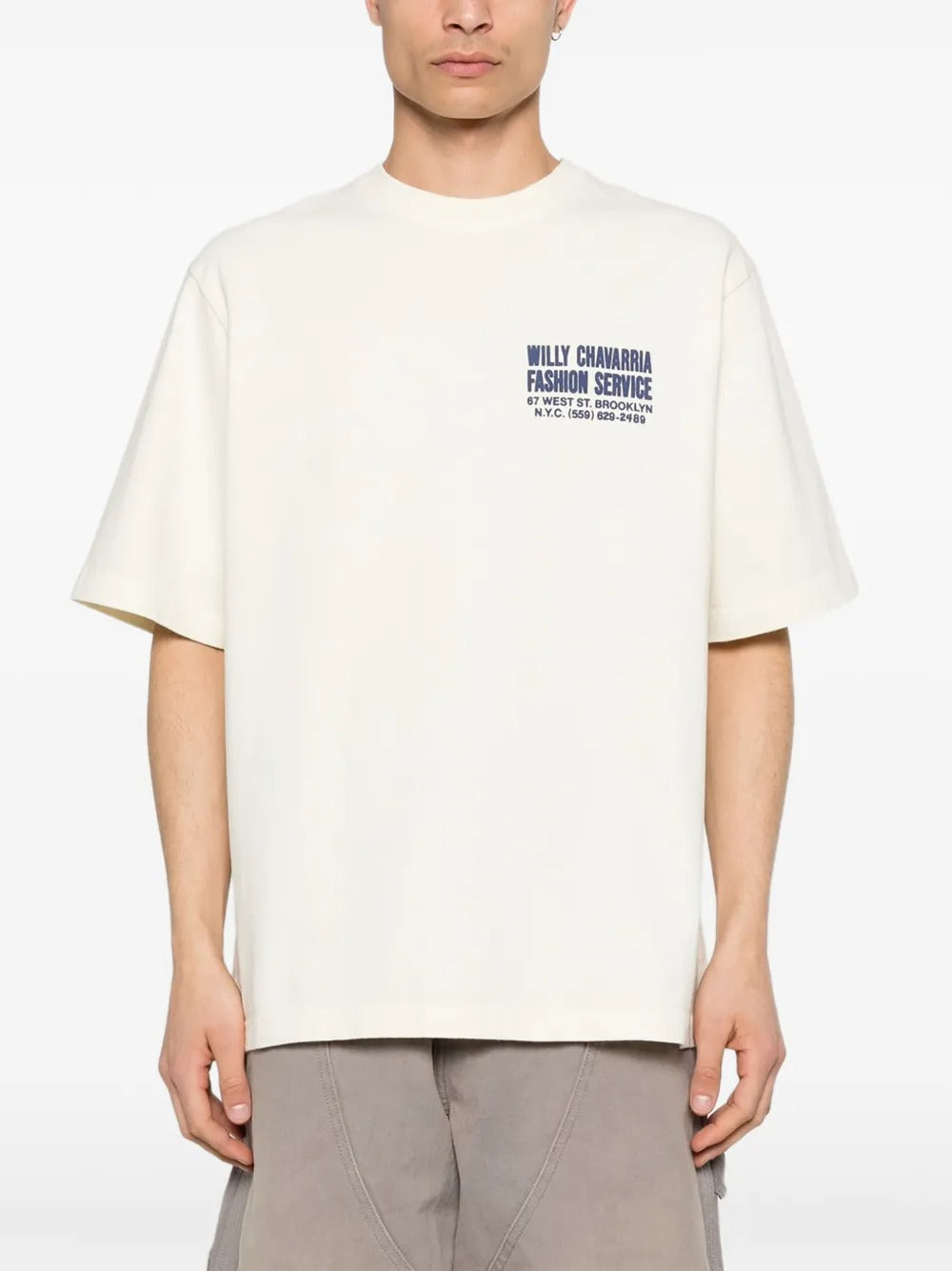 "Fashion Services" Standard Tee-WILLY CHAVARRIA-Verso