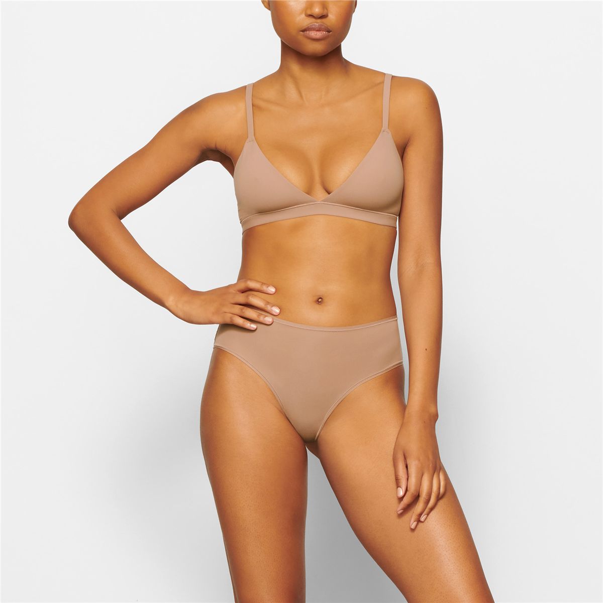 Fits Everybody Brief-SKIMS-Verso