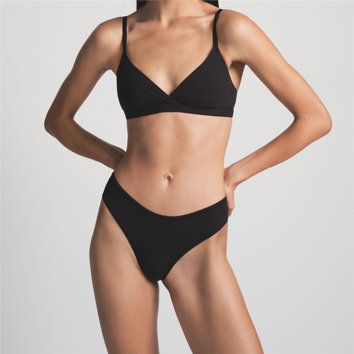 Fits Everybody Cheeky Brief-SKIMS-Verso