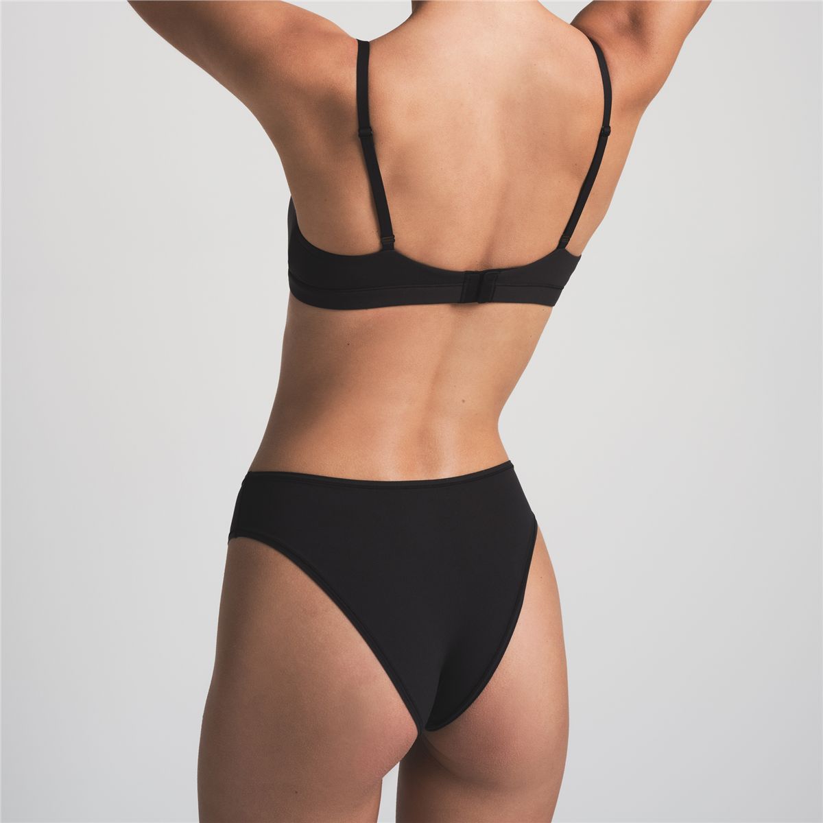 Fits Everybody Cheeky Brief-SKIMS-Verso