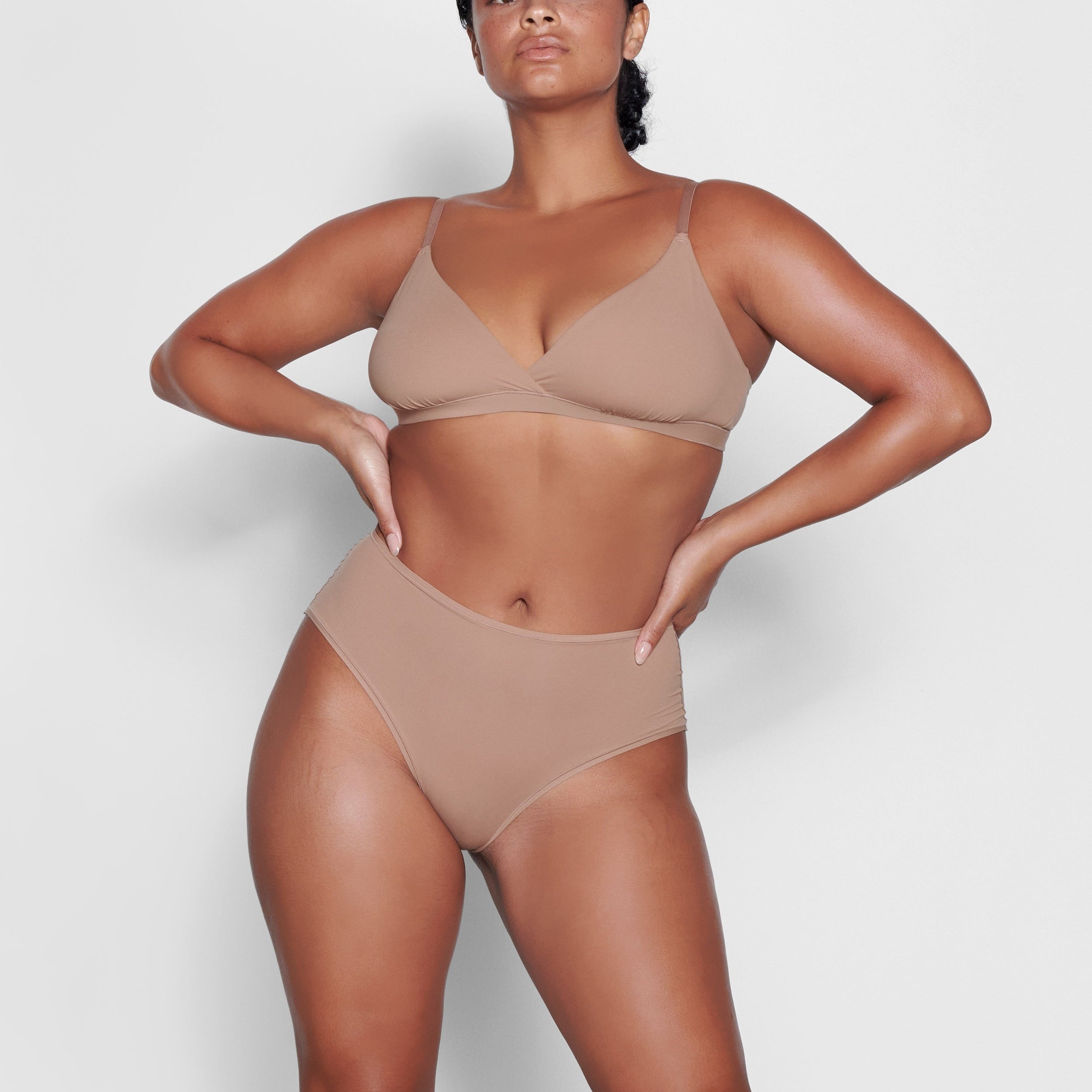 Fits Everybody Crossover Bralette 2-Pack-SKIMS-Verso