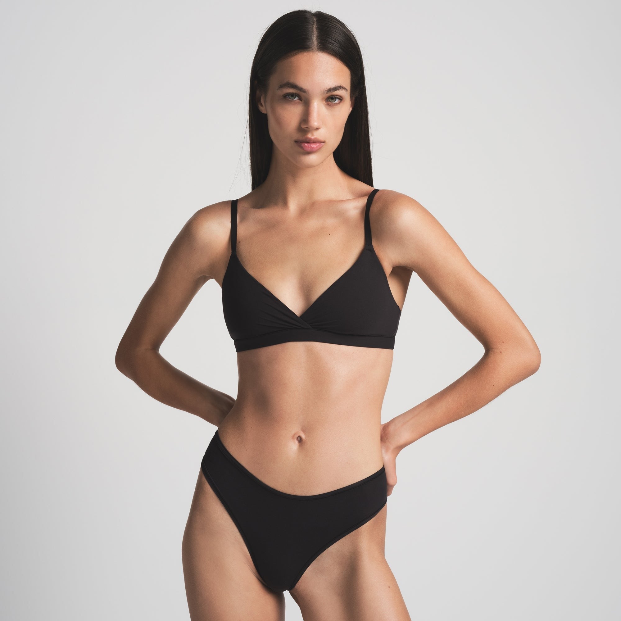 Fits Everybody Crossover Bralette 2-Pack-SKIMS-Verso