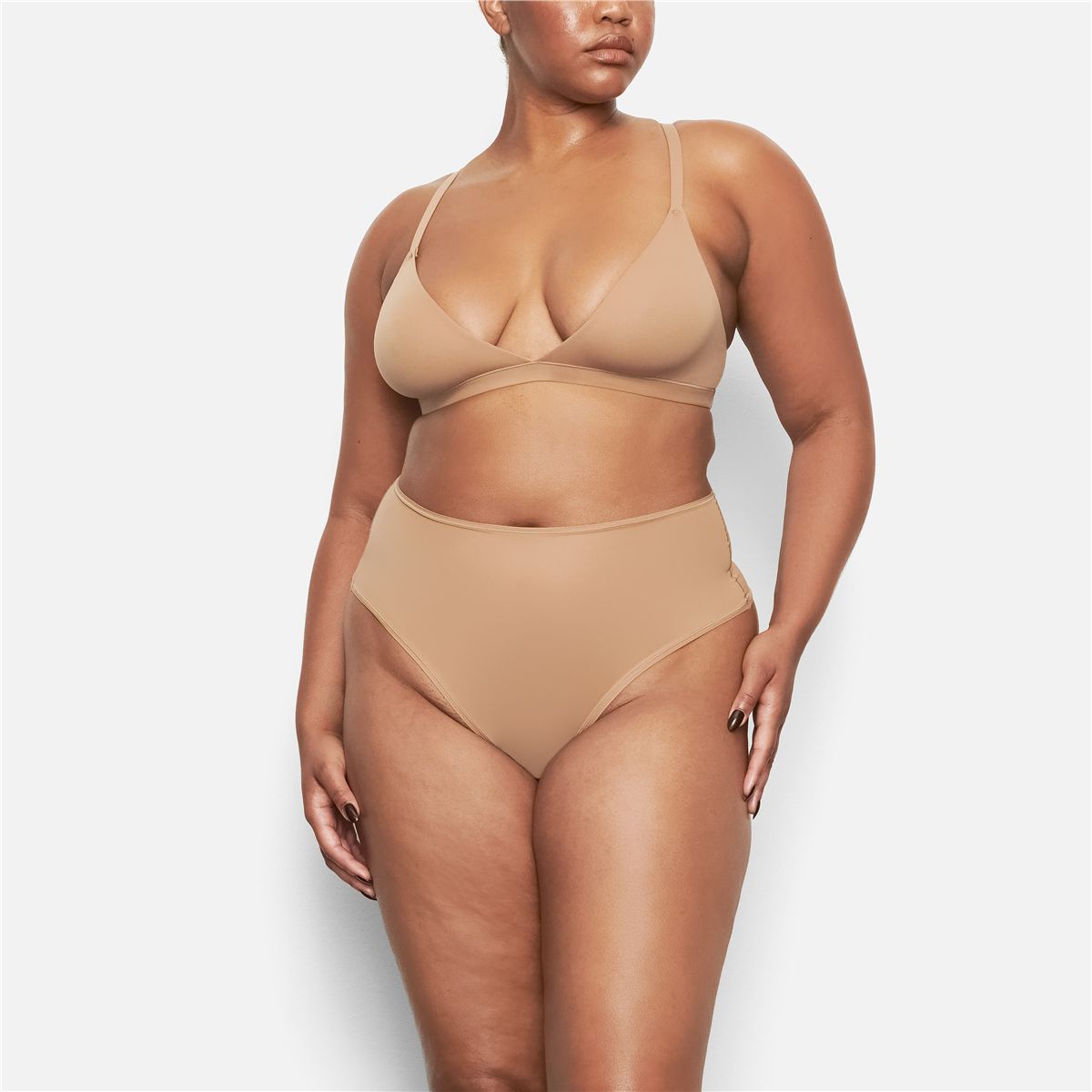 Fits Everybody High-Waisted Thong-SKIMS-Verso