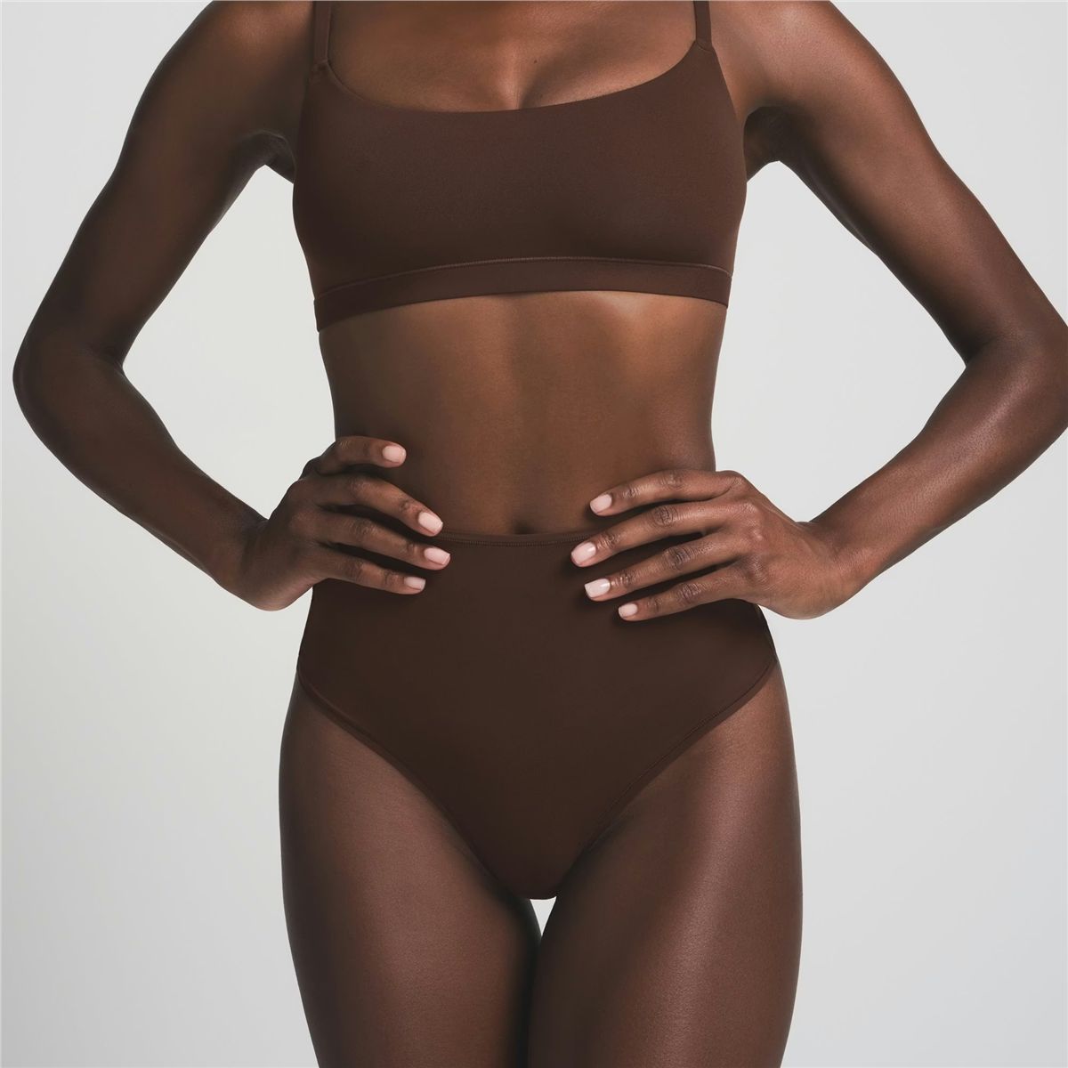 Fits Everybody High-Waisted Thong-SKIMS-Verso