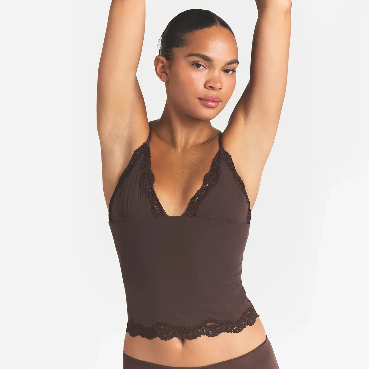 Fits Everybody Lace Cami and Boyshort Set-SKIMS-Verso