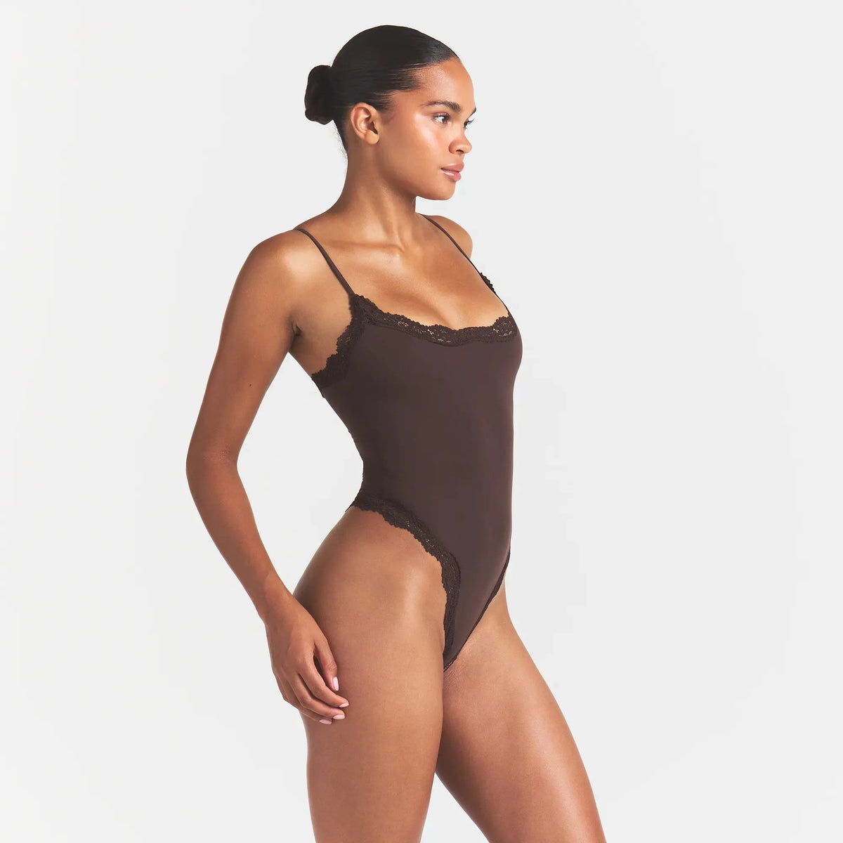 Fits Everybody Lace Cami Bodysuit-SKIMS-Verso