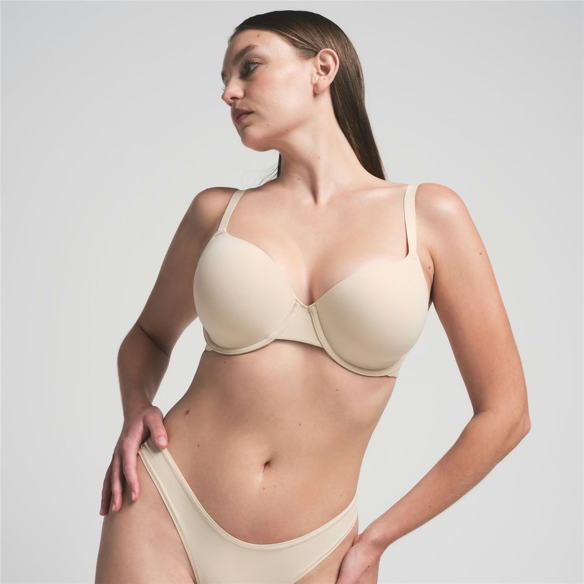 Fits Everybody T-Shirt Bra-SKIMS-Verso