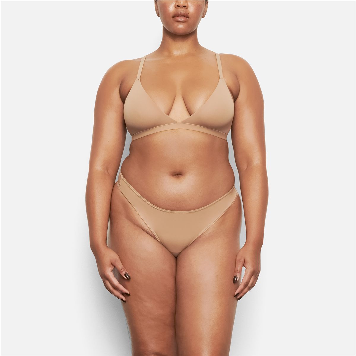 Fits Everybody Triangle Bralette-SKIMS-Verso