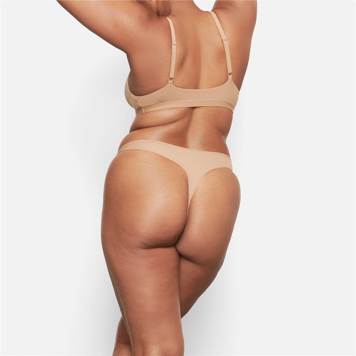 Fits Everybody Triangle Bralette-SKIMS-Verso