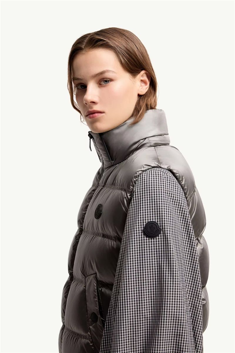 Fluidite hooded down gilet-MONCLER-Verso