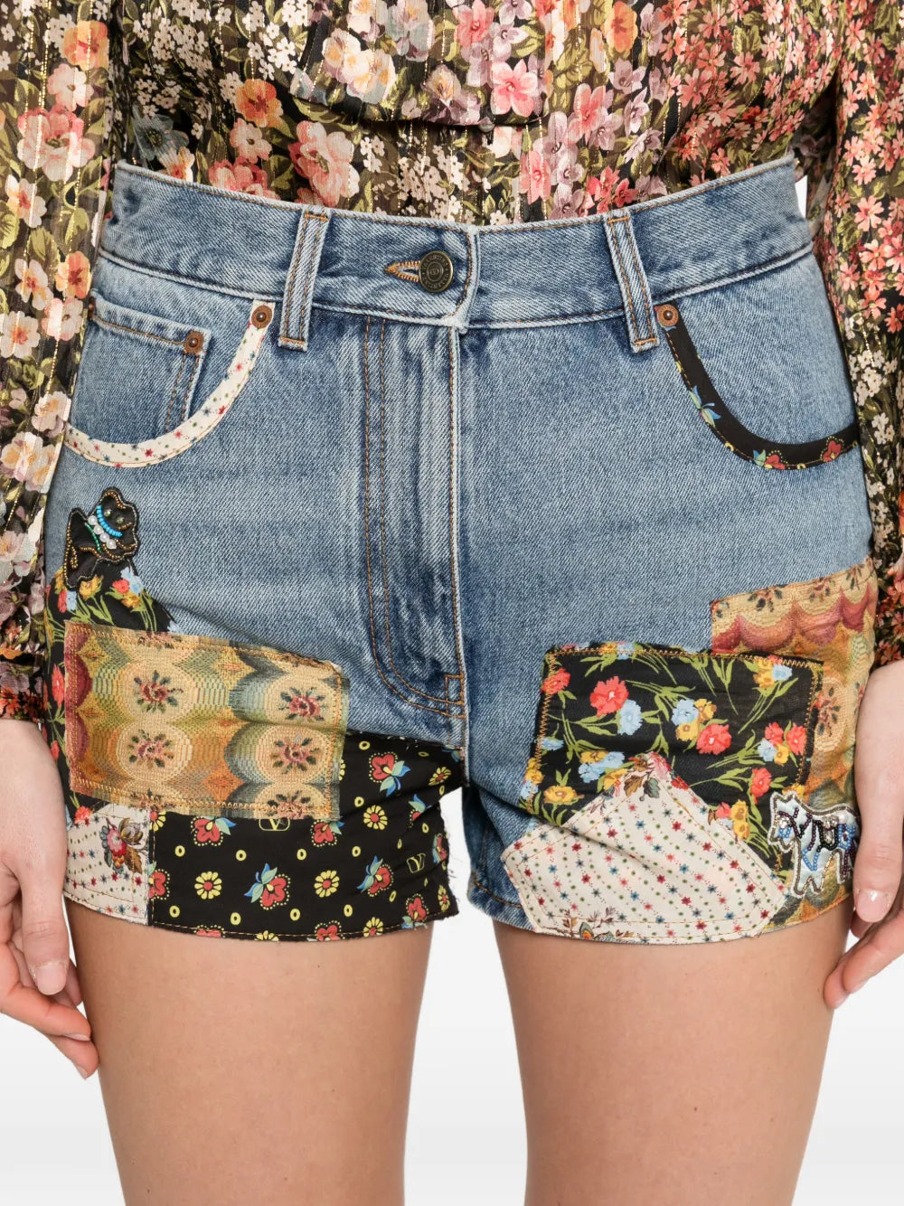 Garavani patchwork beaded-appliqué denim shorts-VALENTINO-Verso