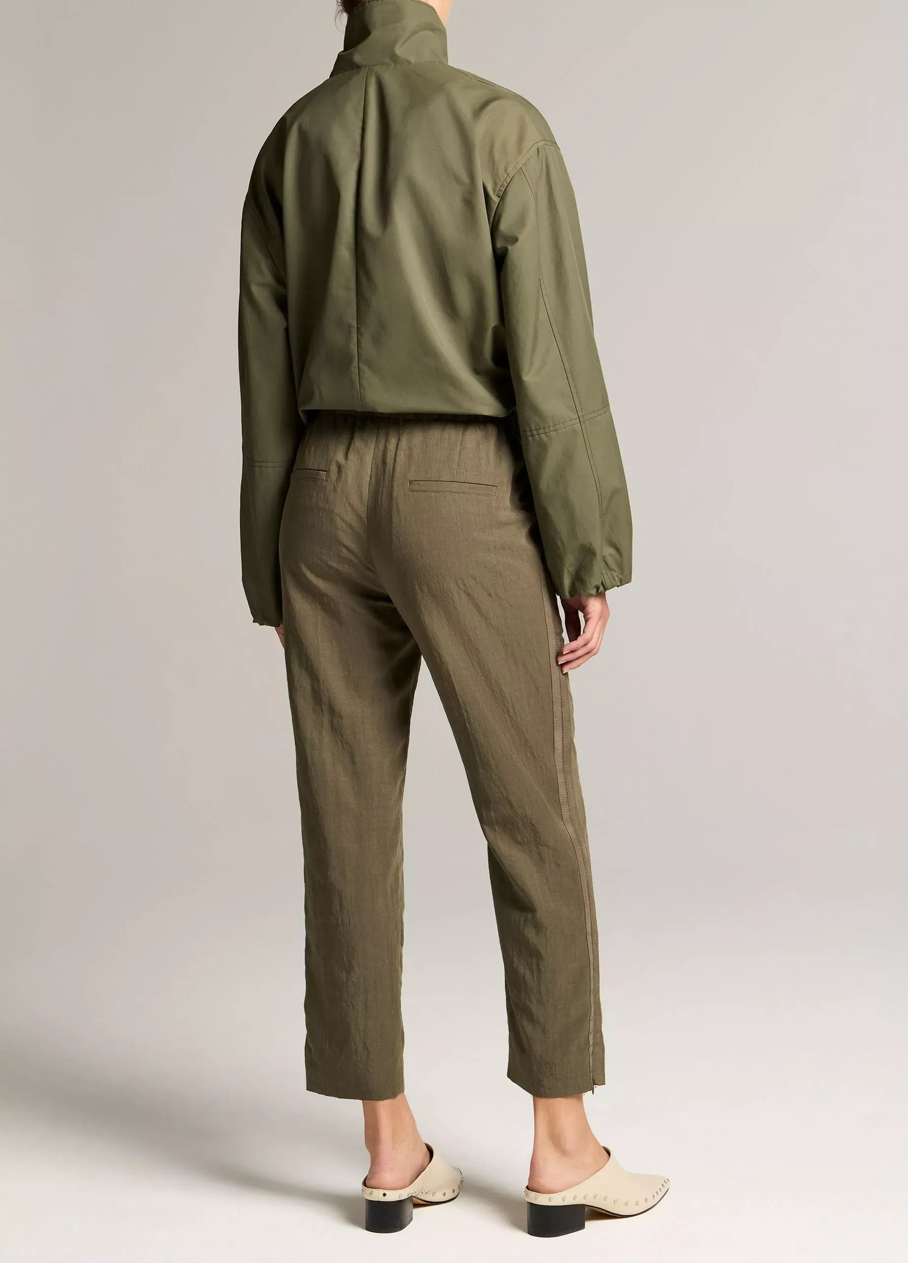 Grace side-strap mid-rise pull-on pant-VINCE-Verso