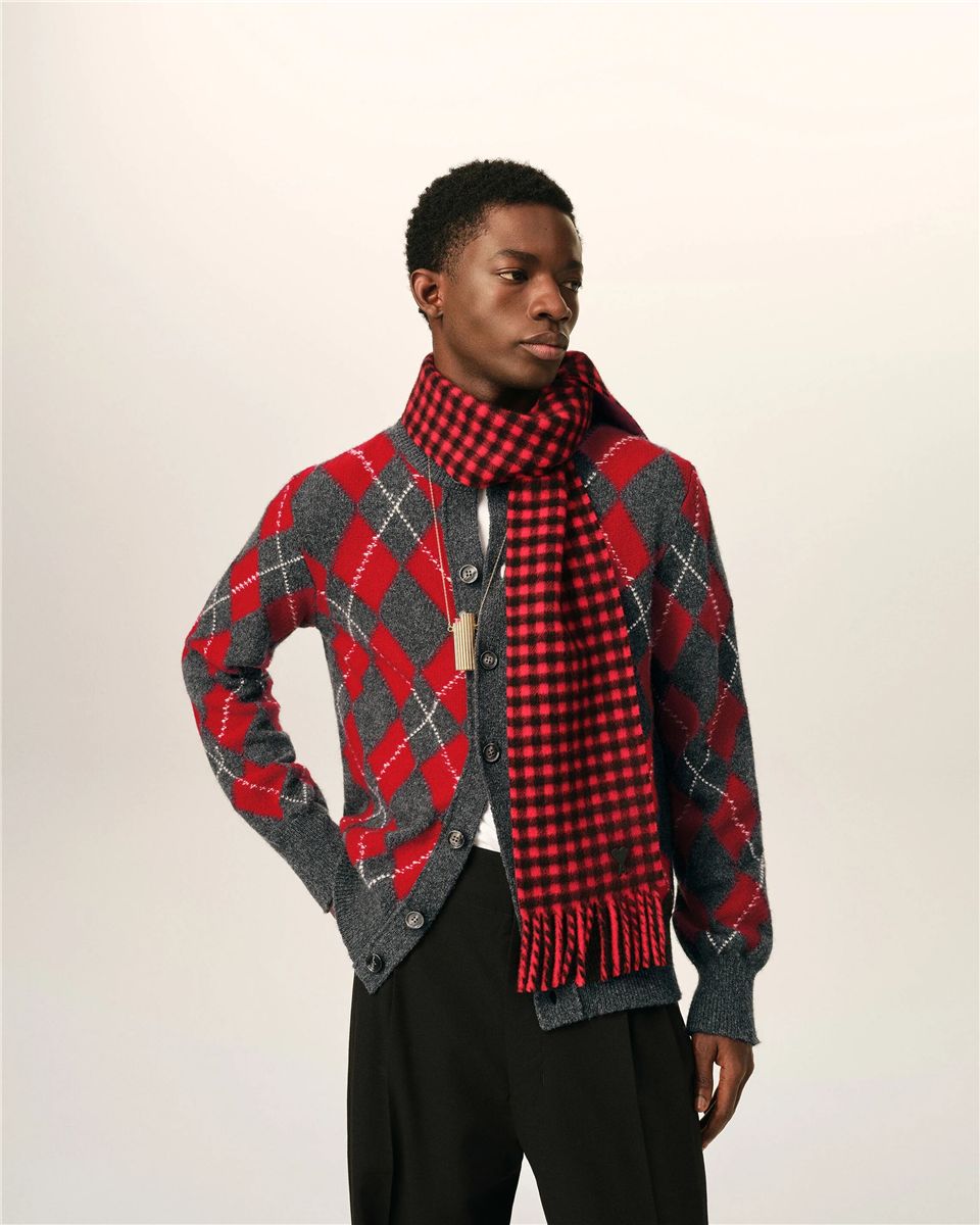Grey wool cardigan in red argyle-AMI-Verso