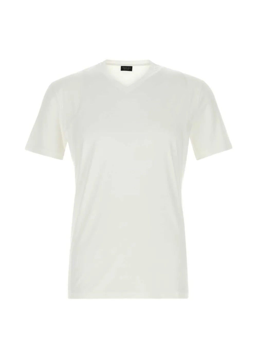 V-neck t-shirt