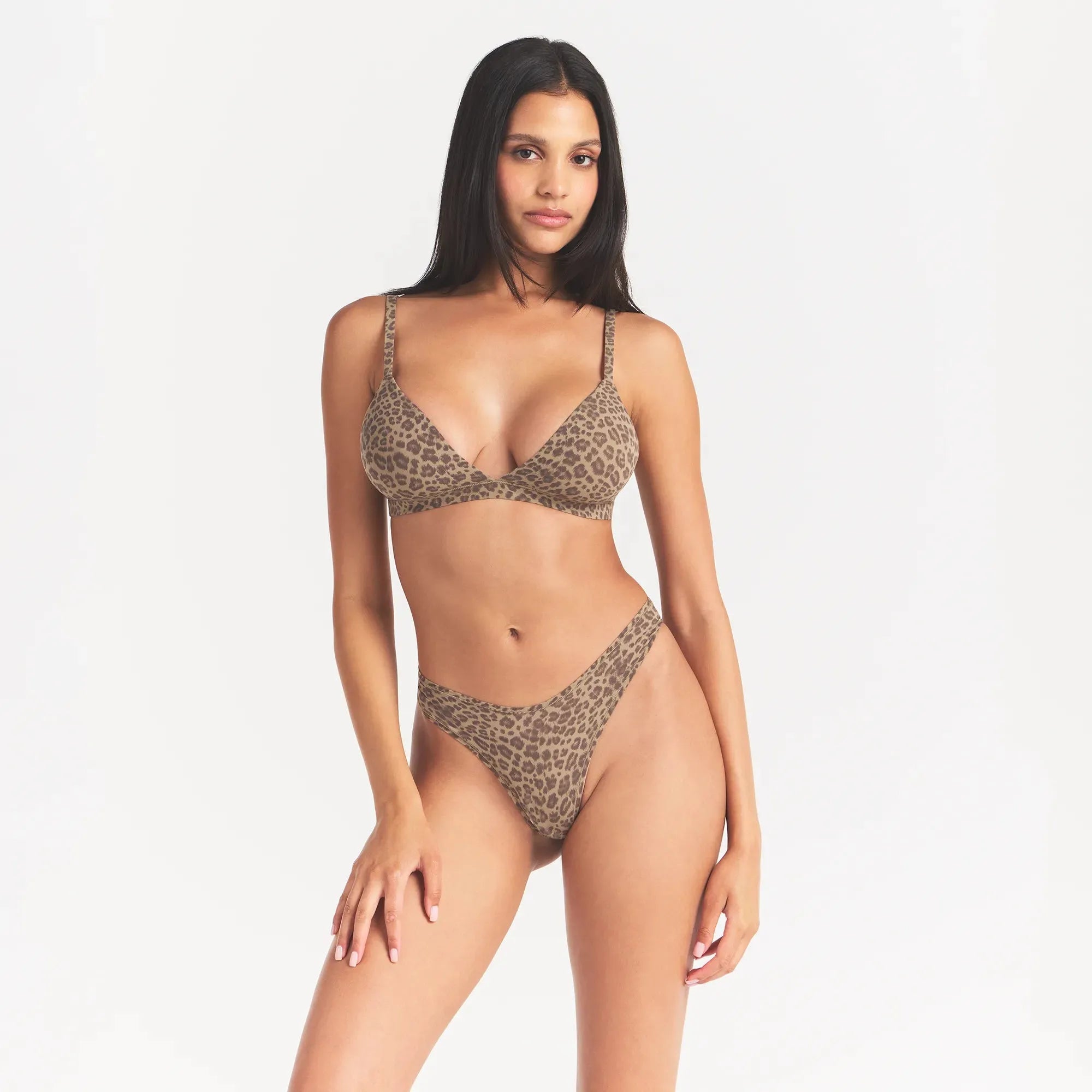 Fits everybody triangle bralette-SKIMS-Verso