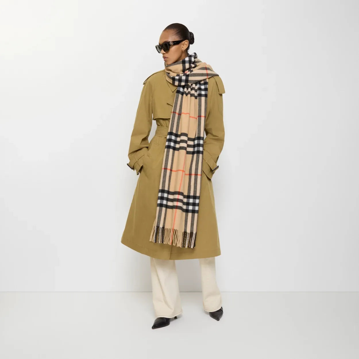 Wide check cashmere scarf