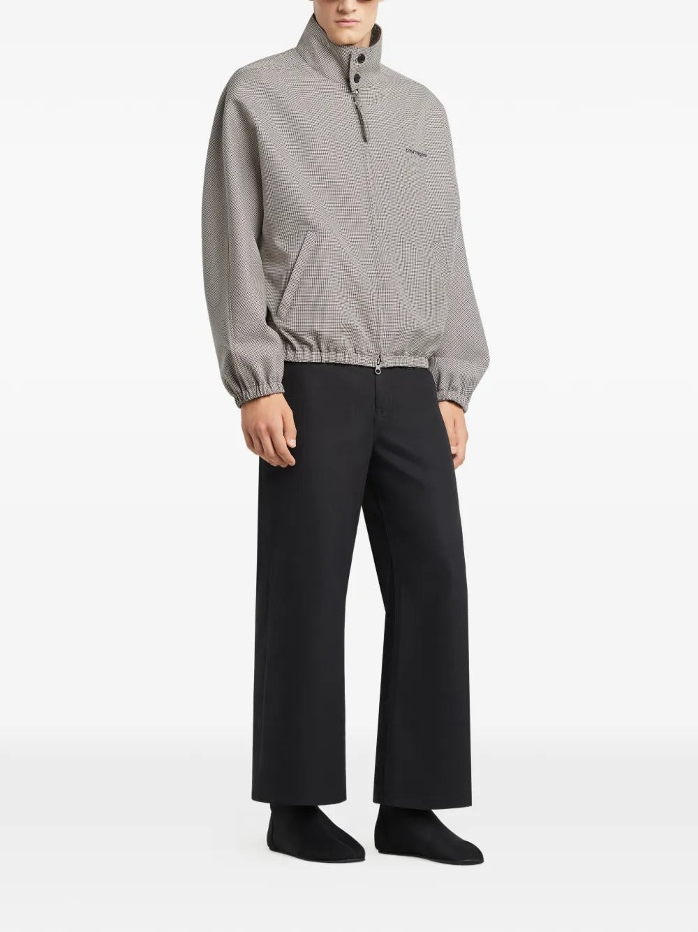 Zip-up pattern jacket