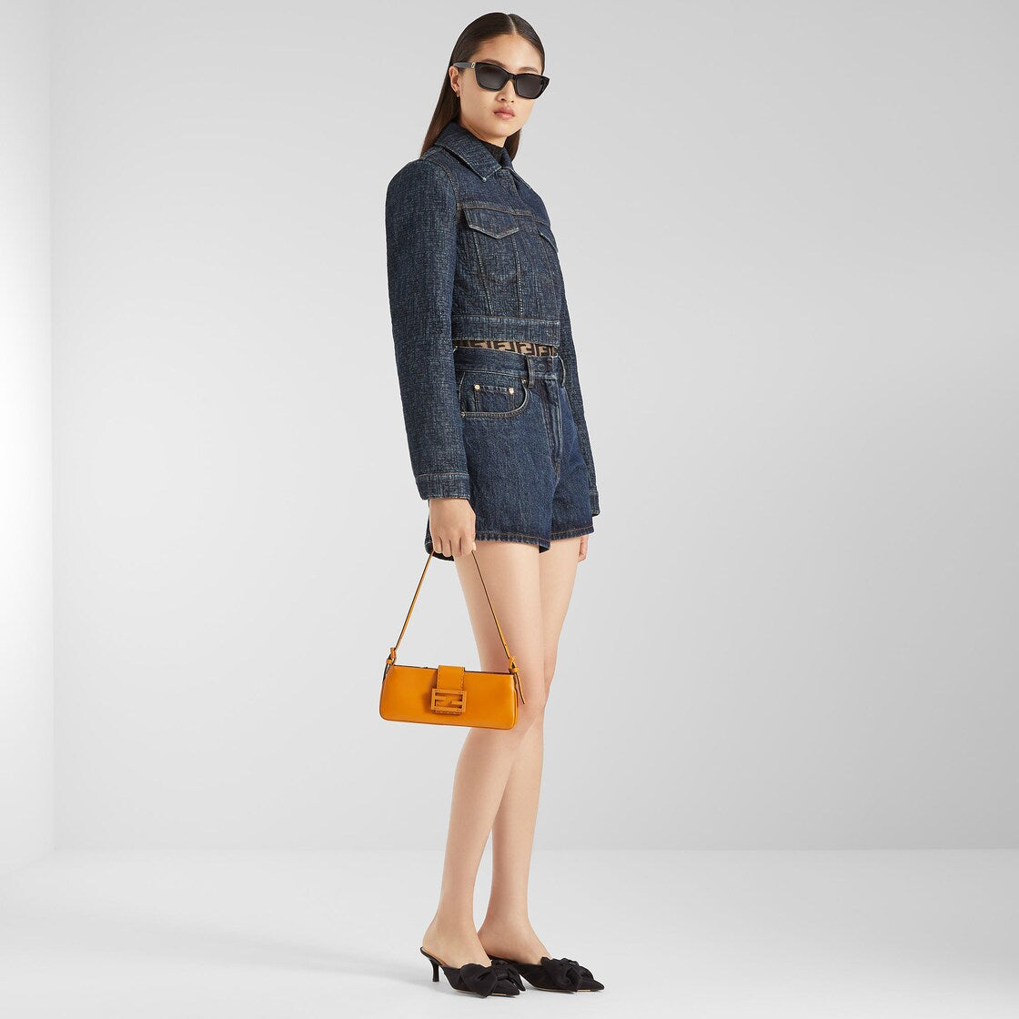 Dark blue denim shorts-FENDI-Verso