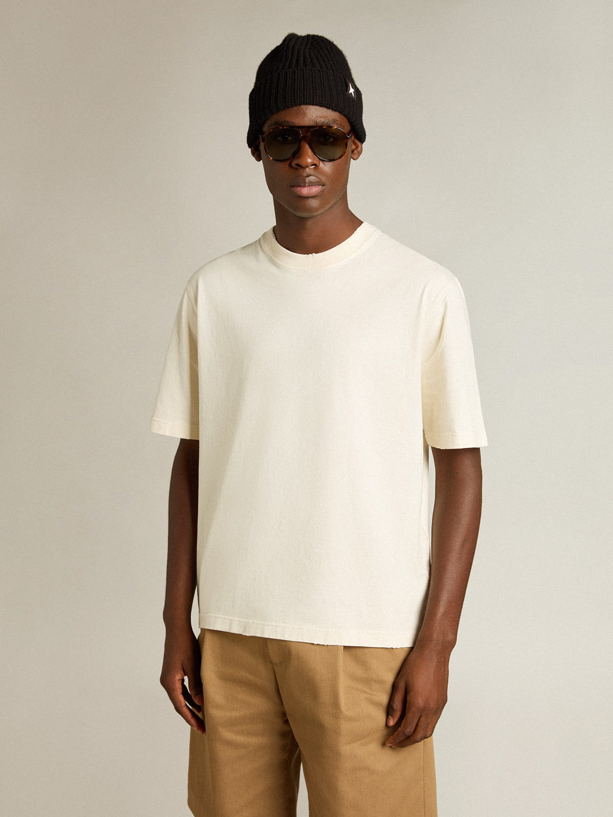 T-shirt in Aged White with Reverse Logo on the Back-GOLDEN GOOSE-Verso