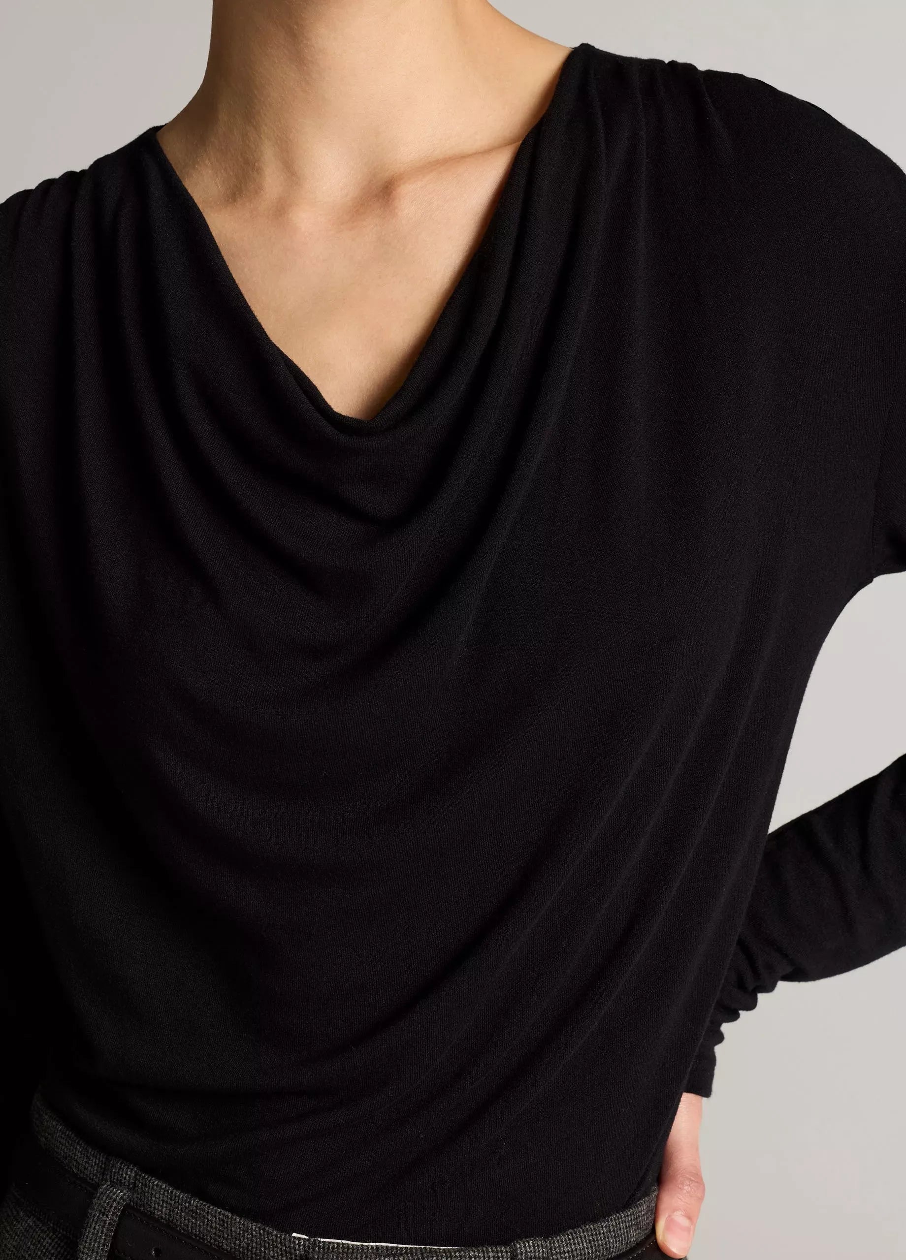 Jersey draped cowl-neck long-sleeve top-VINCE-Verso
