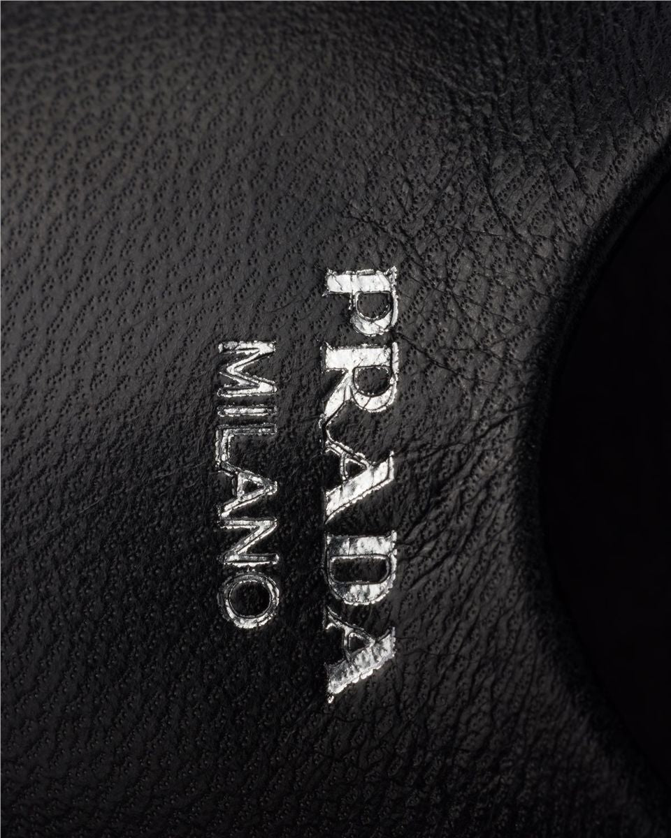 Leather pumps-PRADA-Verso