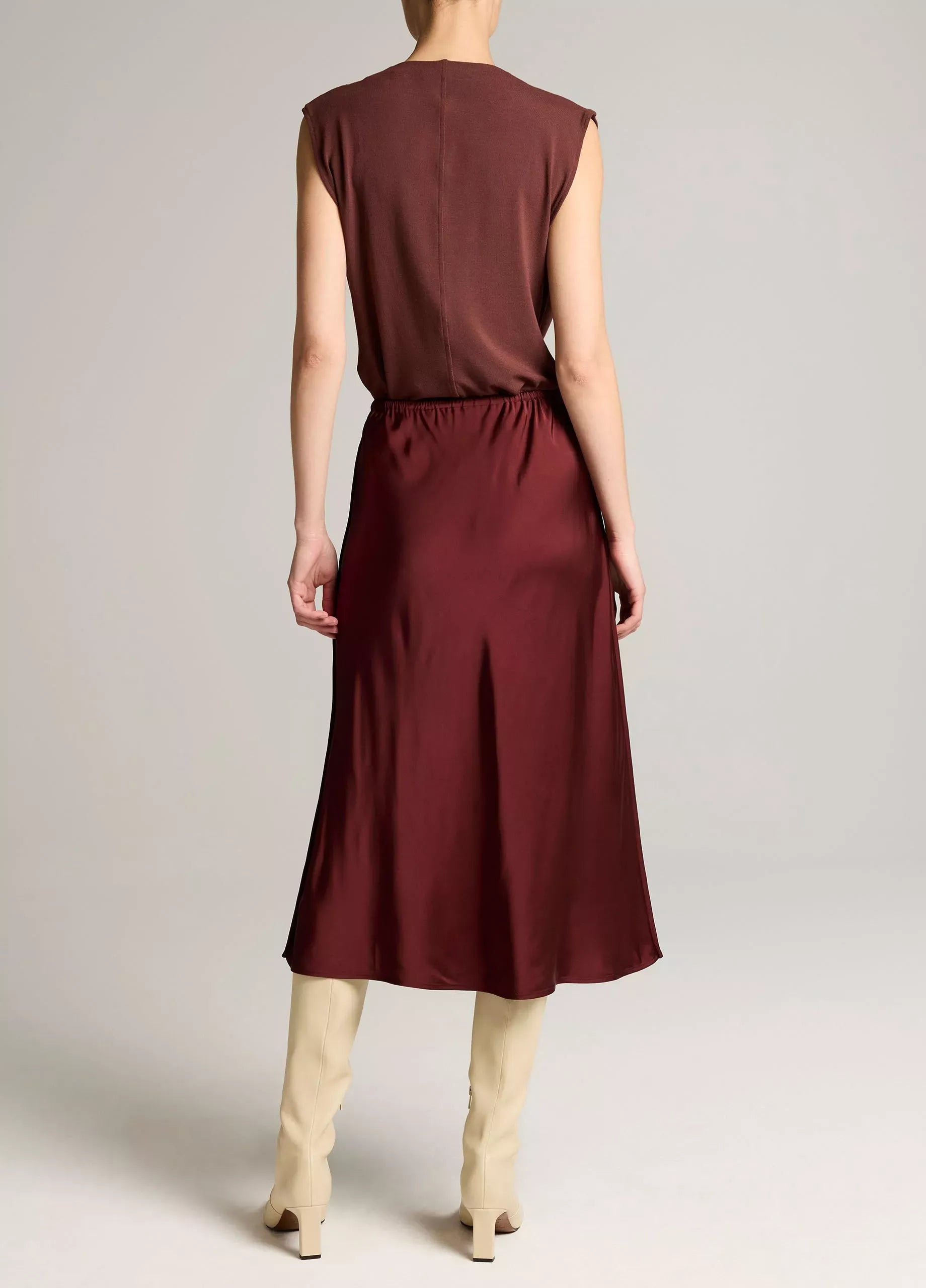 Matte satin slip skirt-VINCE-Verso