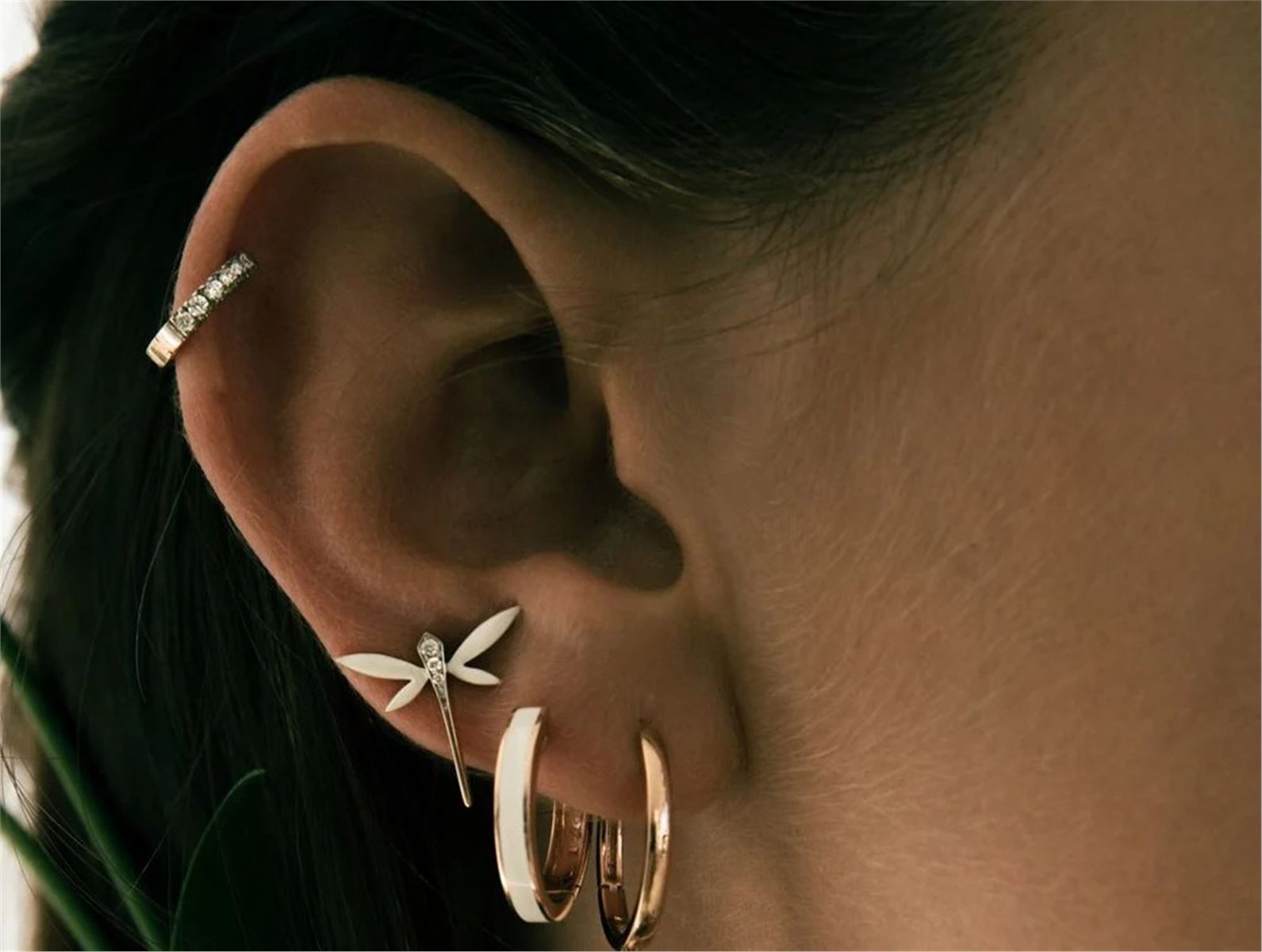 Micro cosmos mono ear hoop-ANAPSARA-Verso