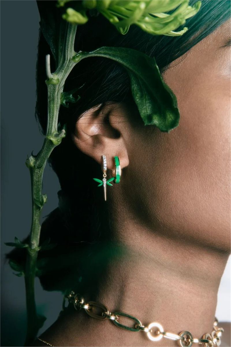 Micro cosmos mono ear hoop-ANAPSARA-Verso