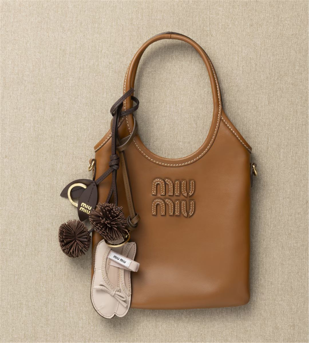 MIU BALLET LEATHER KEYCHAIN TRICK -  MIU MIU -  Verso