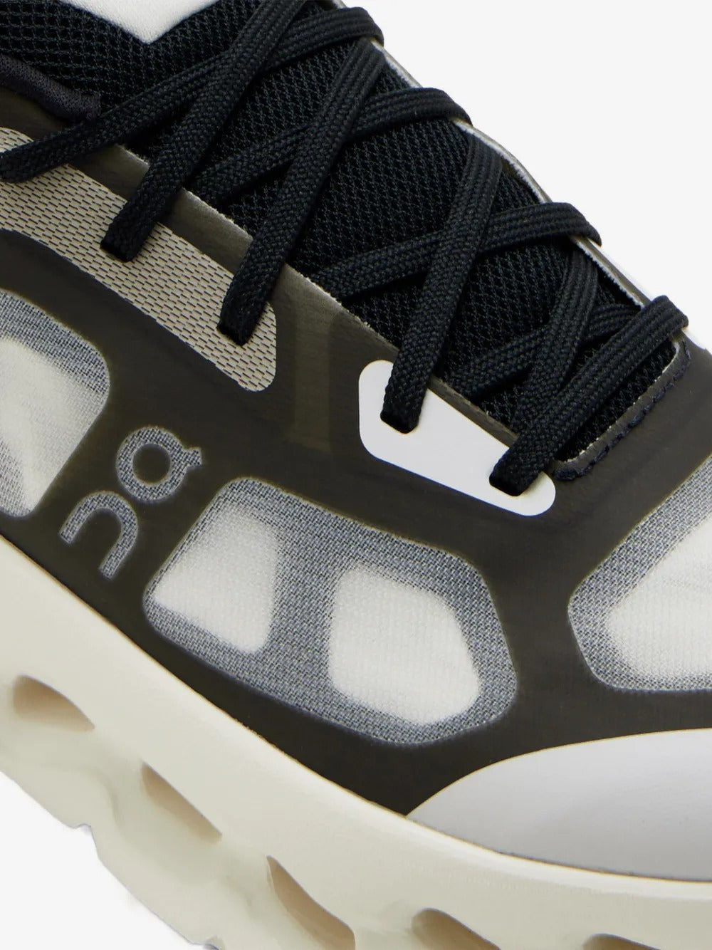 On cloudtilt remix cutout platform sneakers-ON RUNNING-Verso