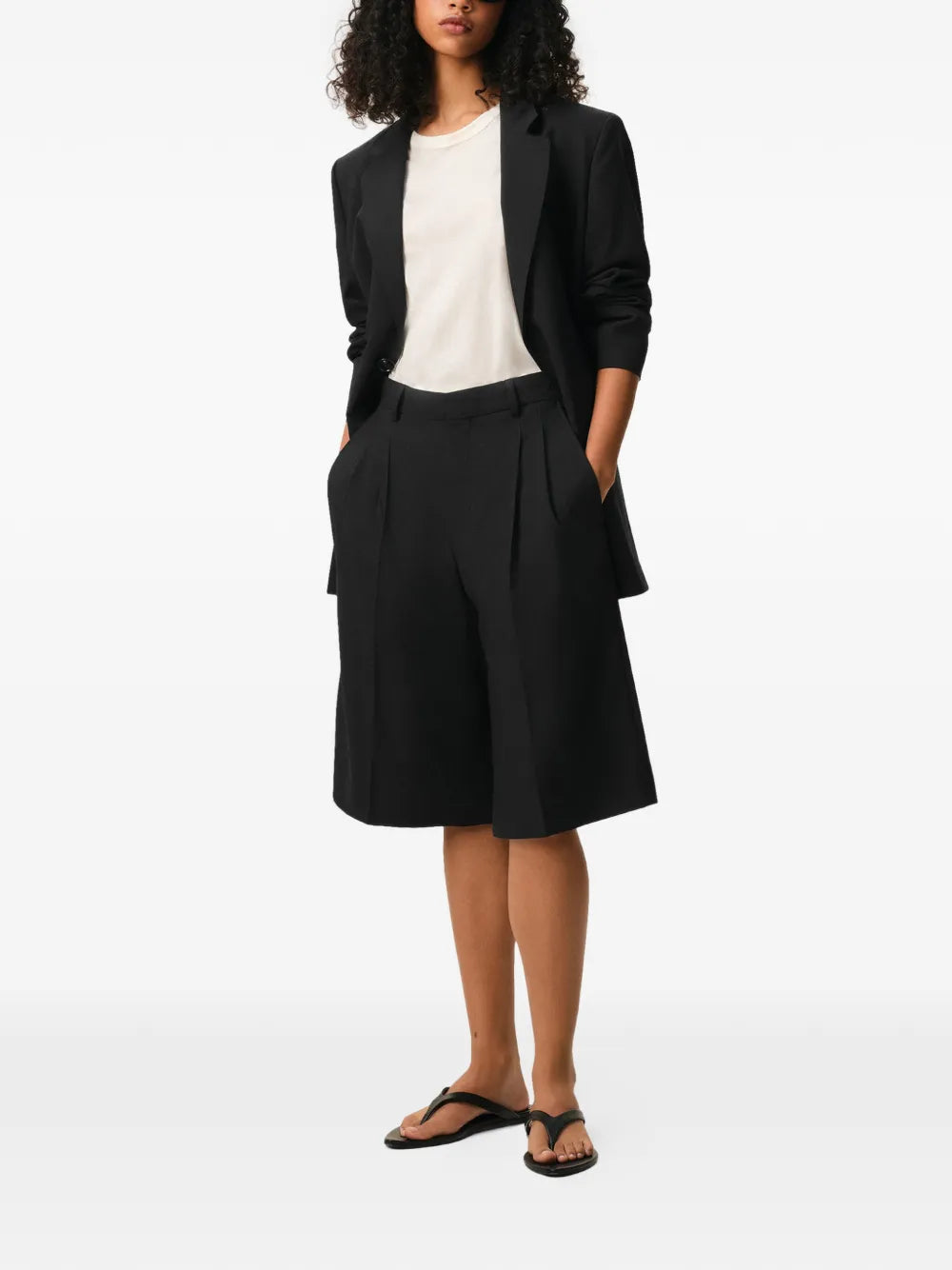 Paris pleated wide bermuda shorts-AMI-Verso