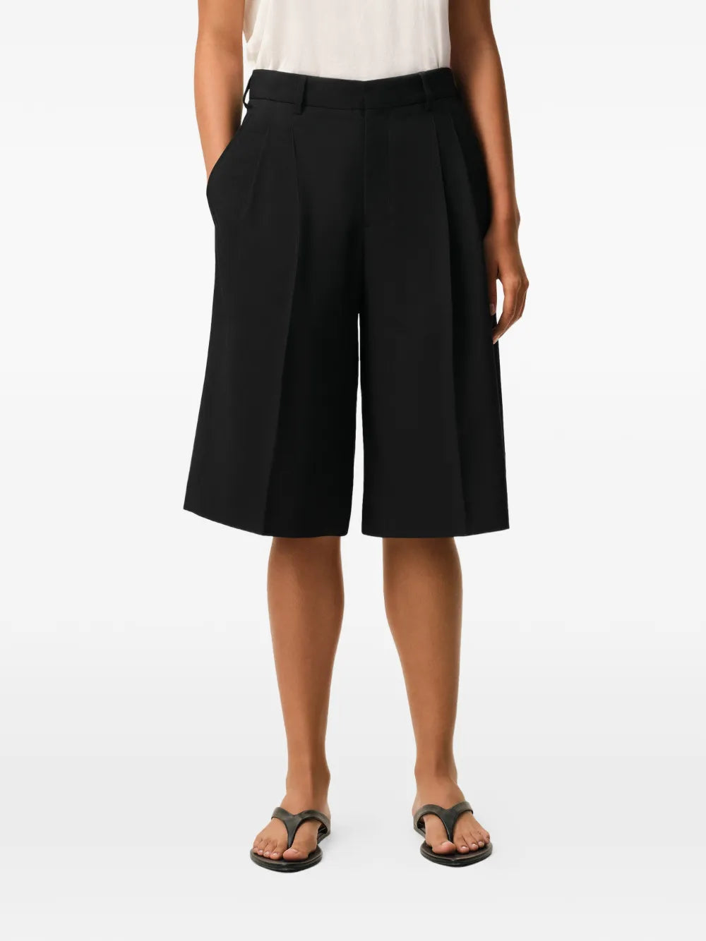 Paris pleated wide bermuda shorts-AMI-Verso