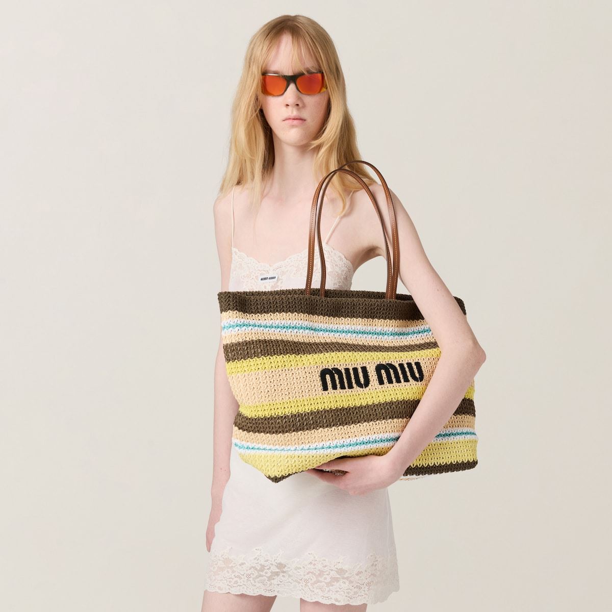 RAFFIA-EFFECT WOVEN TOTE BAG-MIU MIU-Verso